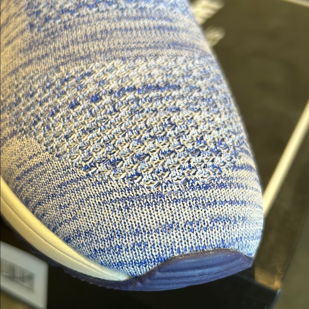 Urban Sport by J Slides NYC Blue Knit Sneakers NIB - Picture 2 of 6